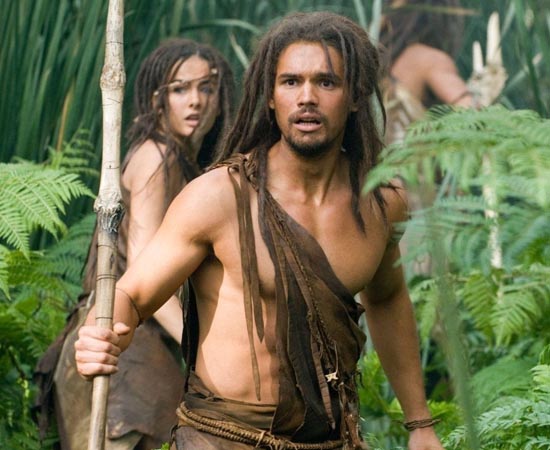 10.000 a.C. (2008) - Um filme épico sobre um caçador de mamutes  em uma viagem por território desconhecido, na tentativa de garantir a segurança de sua tribo. Quando um bando de perigosos guerreiros sequestra sua amada, ele é obrigado a liderar um pequeno grupo em uma expedição de resgate. IMPORTANTE: Observe as contradições históricas do filme. Analise os erros do roteiro! 10.000 a.C. (2008) - Um filme épico sobre um caçador de mamutes  em uma viagem por território desconhecido, na tentativa de garantir a segurança de sua tribo. Quando um bando de perigosos guerreiros sequestra sua amada, ele é obrigado a liderar um pequeno grupo em uma expedição de resgate. IMPORTANTE: Observe as contradições históricas do filme. Analise os erros do roteiro!