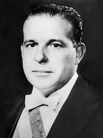 Impedido de assumir o cargo após a renúncia de Jânio Quadros (numa espécie de golpe branco que alçou Tancredo Neves ao cargo de primeiro-ministro), só adquire plenos poderes após um pebliscito em 1963. É derrubado por um golpe militar, em março de 1964 Impedido de assumir o cargo após a renúncia de Jânio Quadros (numa espécie de golpe branco que alçou Tancredo Neves ao cargo de primeiro-ministro), só adquire plenos poderes após um pebliscito em 1963. É derrubado por um golpe militar, em março de 1964