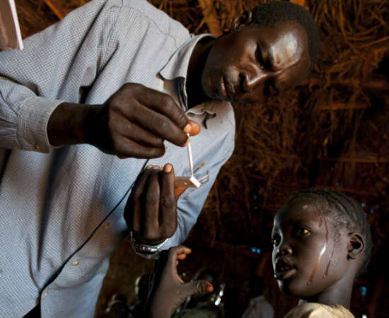 Previne e trata doenças como malária, febre amarela, dengue e hanseníase. Foto: Getty Images