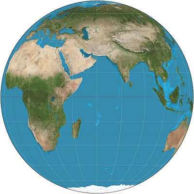 Se existem distorções, não seria melhor usarmos globos? Talvez sim. Mas os mapas também têm suas vantagens: são compactos, mais fáceis de manusear e mostram mais partes da Terra numa superfície menor. E, obviamente, são mais baratos. (Foto: Wikimedia Commons)