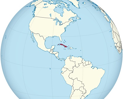 Cuba está a menos de 200 quilômetros dos Estados Unidos, distância que tornou as desavenças entre os países ainda maiores. Para deixar a situação mais complicada, os norte-americamos mantém uma base em Guantánamo há mais de 100 anos, a mais antiga base militar americana fora dos Estados Unidos. (Foto: Wikimedia Commons)