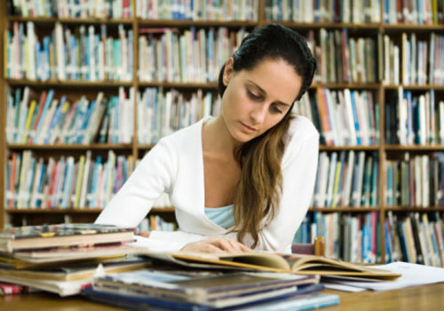 UEL recebe inscrições para vestibular 2016