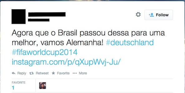 É quando uma expressão é substituída por outra menos brusca, impactante ou dura. Como quando o Brasil foi massacrado na Copa do Mundo, mas o autor do tweet preferiu dizer que ele passou desta para uma melhor.