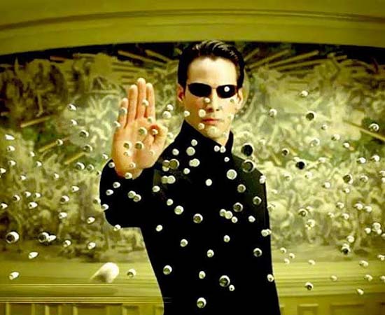MATRIX (1999) - Dirigido pelos irmãos Wachovski. Fala de um mundo onde toda a realidade que conhecemos é uma ilusão, um programa de computador criado por máquinas para mascarar o mundo real, onde tudo foi destruído e a inteligência artificial domina os humanos. MATRIX (1999) - Dirigido pelos irmãos Wachovski. Fala de um mundo onde toda a realidade que conhecemos é uma ilusão, um programa de computador criado por máquinas para mascarar o mundo real, onde tudo foi destruído e a inteligência artificial domina os humanos.