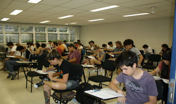 Confira a correção completa da 2ª fase da Fuvest 2012