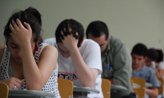 Medicina e Ciências Médicas têm a maior nota de corte da Fuvest 2012
