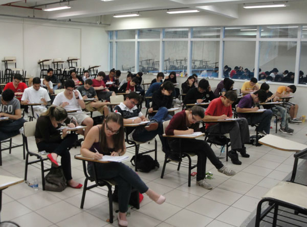 UFPR encerra nesta segunda-feira (16) as inscrições para o vestibular 2014
