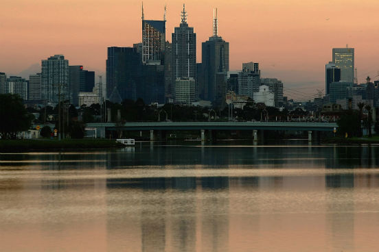 Conhecida como a capital cultural da Austrália, Melbourne ocupa o segundo posto do ranking graças às suas boas perspectivas de trabalho, à qualidade de vida na cidade e à diversidade de nacionalidade dos estudantes que vivem lá. (Imagem: Getty Images)
