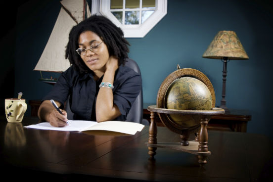 Pense e considere qual ritmo de estudo se encaixa melhor com a sua rotina e o seu perfil. Você pode concentrar todas as tarefas da pós para serem feitas em apenas um dia ou também dividir ao longo dos dias da semana. Cada um funciona melhor em determinado ritmo - teste o que pode ser o melhor para você. (Imagem: iStock) Pense e considere qual ritmo de estudo se encaixa melhor com a sua rotina e o seu perfil. Você pode concentrar todas as tarefas da pós para serem feitas em apenas um dia ou também dividir ao longo dos dias da semana. Cada um funciona melhor em determinado ritmo - teste o que pode ser o melhor para você. (Imagem: iStock)