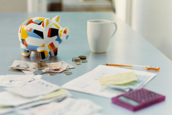 A especialização da University of Michigan propõe tópicos essenciais de análise financeira como, por exemplo, análise de fluxo de caixa, precificação, risco e retorno. No trabalho de conclusão, alunos terão de estimar o valor de uma empresa existente. O preço total é de 455 dólares para o aluno que quiser o certificado. Clique no Leia mais para acessar a página do curso no Coursera. (Imagem: Thinkstock) A especialização da University of Michigan propõe tópicos essenciais de análise financeira como, por exemplo, análise de fluxo de caixa, precificação, risco e retorno. No trabalho de conclusão, alunos terão de estimar o valor de uma empresa existente. O preço total é de 455 dólares para o aluno que quiser o certificado. Clique no Leia mais para acessar a página do curso no Coursera. (Imagem: Thinkstock)