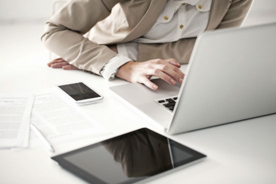 Para 72% dos pais brasileiros que participaram da pesquisa, explicar o que faz um Subeditor não é tarefa simples, o que coloca a carreira em 4º lugar no ranking. Na lista global, aparece em 5º lugar, incompreendida por 67% dos pais. (Imagem: Thinkstock) Para 72% dos pais brasileiros que participaram da pesquisa, explicar o que faz um Subeditor não é tarefa simples, o que coloca a carreira em 4º lugar no ranking. Na lista global, aparece em 5º lugar, incompreendida por 67% dos pais. (Imagem: Thinkstock)