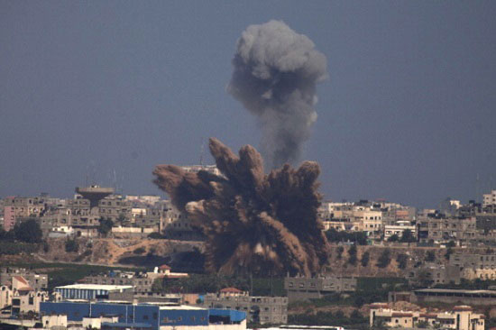 Em 1987 nasceu o Hamas, grupo palestino contrário à existência de Israel. Foi também neste ano que aconteceu a primeira intifada, ou Guerra das Pedras, uma referência às armas usadas por palestinos contra soldados israelenses. (Foto: Getty Images) Em 1987 nasceu o Hamas, grupo palestino contrário à existência de Israel. Foi também neste ano que aconteceu a primeira intifada, ou Guerra das Pedras, uma referência às armas usadas por palestinos contra soldados israelenses. (Foto: Getty Images)