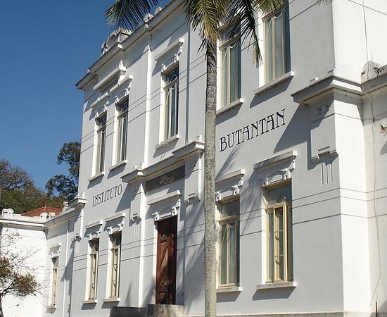 INSTITUTO BUTANTAN - É um dos centros de pesquisa biomédica mais renomados do Mundo. Possui três museus (Biológico, Histórico e Microbiológico). Localiza-se na zona oeste de São Paulo.