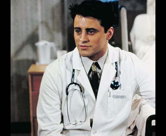 Dr. Drake Ramoray da novela Days Of Our lives, que aparece na série Friends.