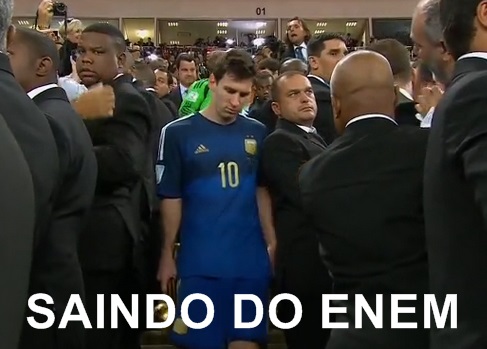 A internet não perdoa! O Enem está acontecendo neste fim de semana (8 e 9 de novembro) e já é tema de muitas imagens divertidas. A internet não perdoa! O Enem está acontecendo neste fim de semana (8 e 9 de novembro) e já é tema de muitas imagens divertidas.