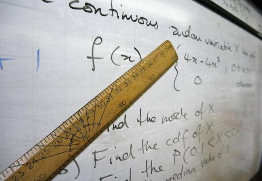 Este curso é voltado para profissionais interessados em pesquisa e docência no ensino superior. A incorporação de recursos computacionais na prática matemática é um de seus objetivos. (Imagem: Getty Images) Este curso é voltado para profissionais interessados em pesquisa e docência no ensino superior. A incorporação de recursos computacionais na prática matemática é um de seus objetivos. (Imagem: Getty Images)