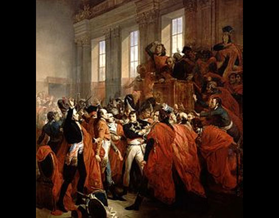 Foi nessa época que o General Napoleão Bonaparte começou sua escalada ao poder. Famoso no país por conta das vitórias militares, ele foi enviado pela Convenção Nacional para uma campanha militar no Egito. Só que o ato da Convenção, motivado por medo da popularidade de Napoleão, deu errado. Ele voltou ao país e deu um golpe de estado, conhecido como 18 de Brumário.