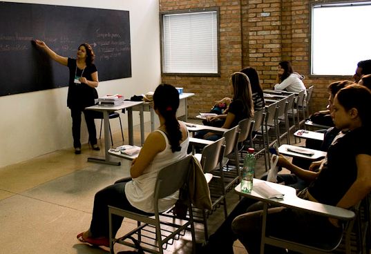 UFPE aceita pedidos de isenção de taxa para vestibular 2014 até quinta-feira (10)