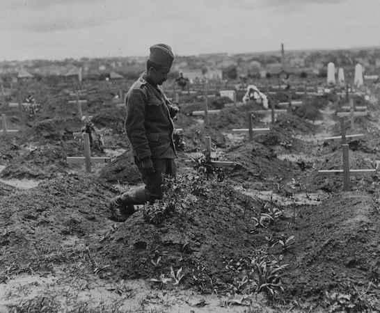 Grupos nacionalistas sérvios lutavam para libertar a Bósnia-Herzegovina do controle austríaco. O mais famoso desses grupos era o Mão Negra, responsável pelo assassinato de Francisco Ferdinando e pela eclosão da guerra.  (Foto: Getty Images)