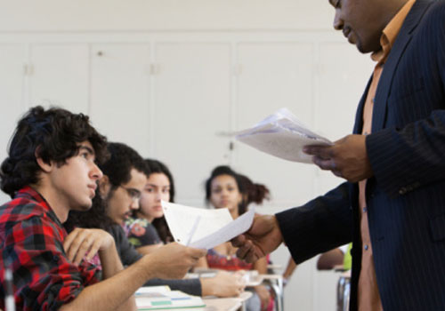 UFPR divulga locais de prova da primeira fase do vestibular 2012