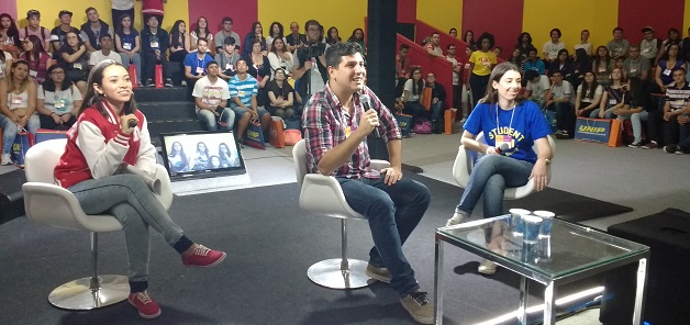 Palestra na Feira GE fala da importância de ir estudar fora