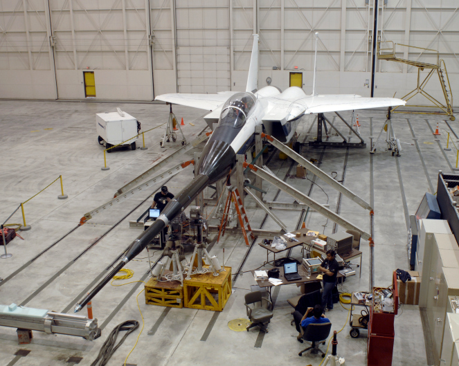 Cinco estrelas: conheça o curso de Engenharia Aeronáutica da USP