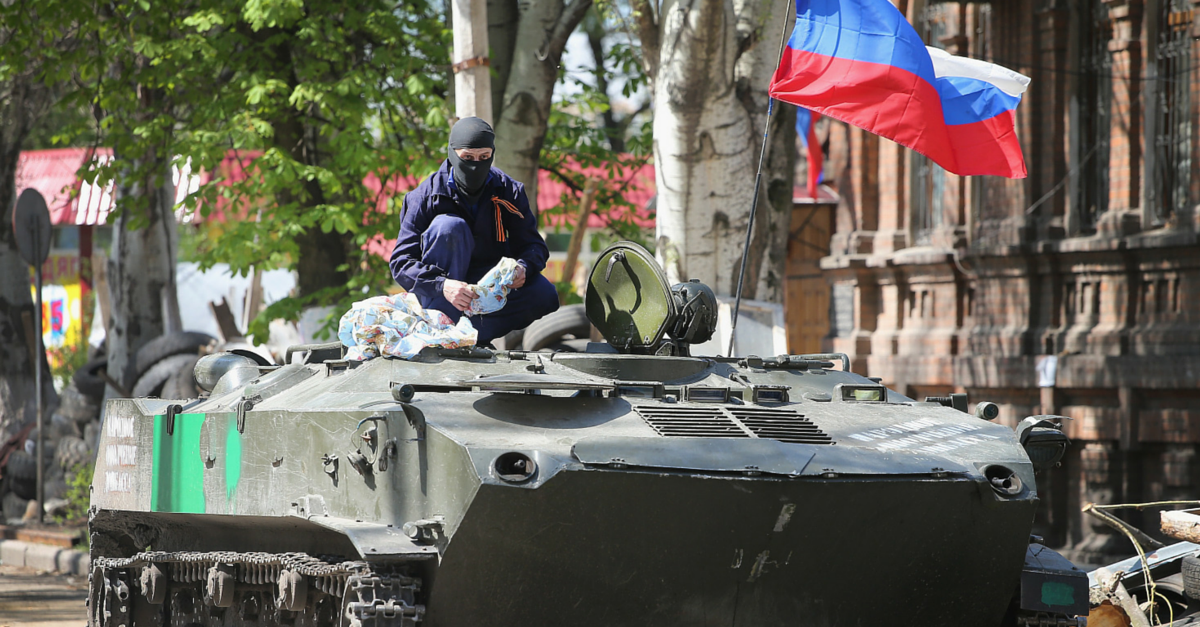 A Rússia é acusada de fornecer armamentos e munições para os rebeldes da Ucrânia
