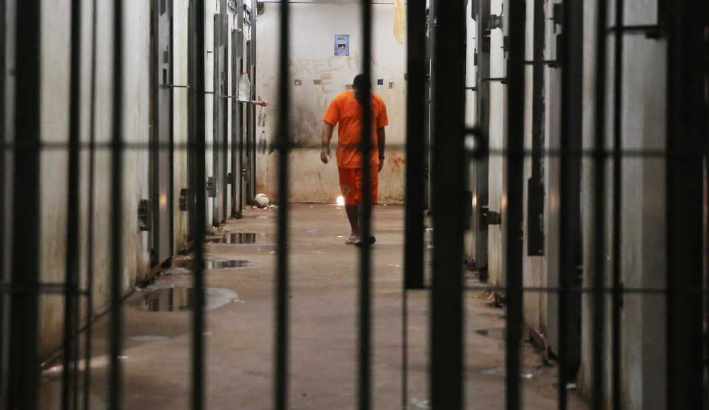 Entenda a crise no sistema penitenciário brasileiro