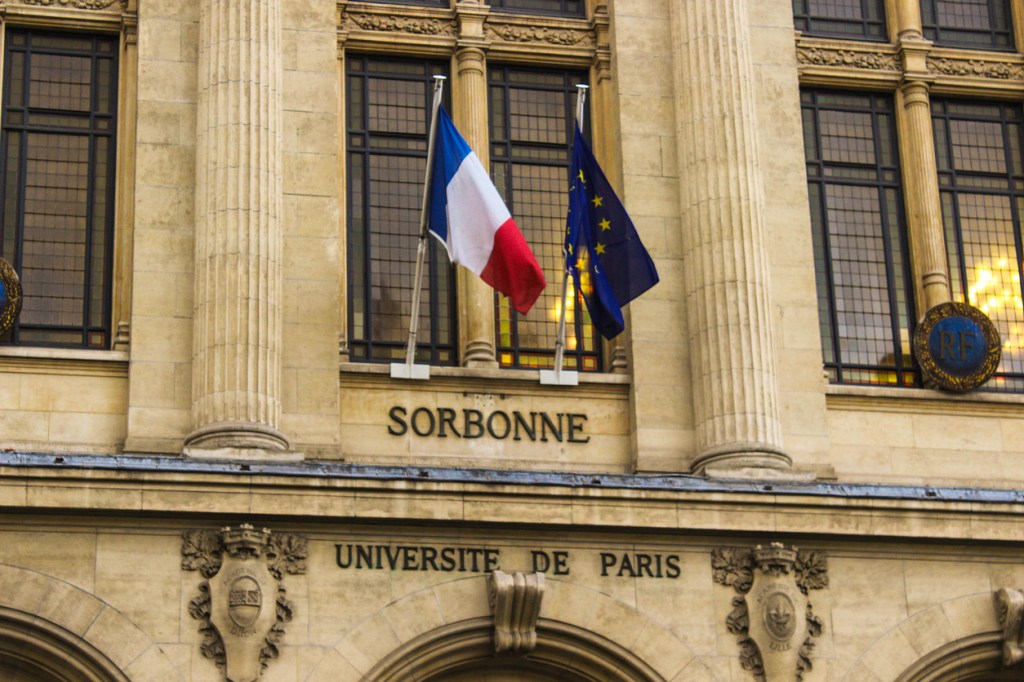 Saiba como se candidatar para estudar na França