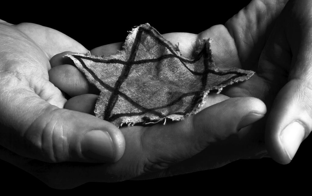 Holocausto está caindo no esquecimento – e isso é perigoso