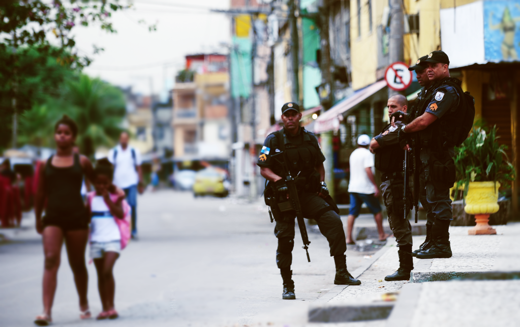 Rio de Janeiro: 74% das escolas municipais sofreram com tiroteios em 2019