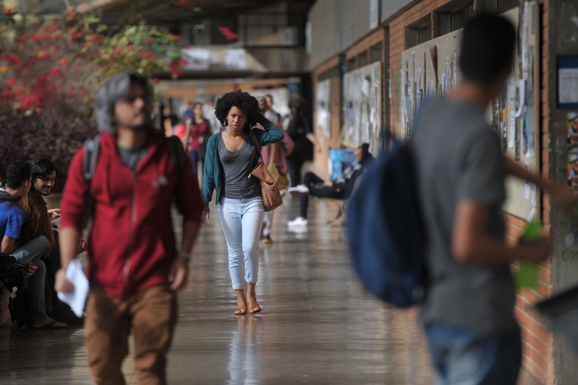 Notas de alunos cotistas superam as de não-cotistas na UFMG - CTB