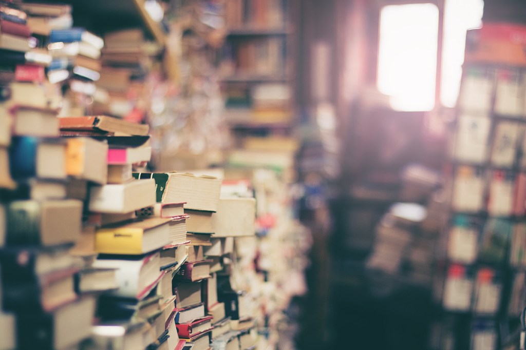 Os 15 livros mais usados em universidades pelo mundo