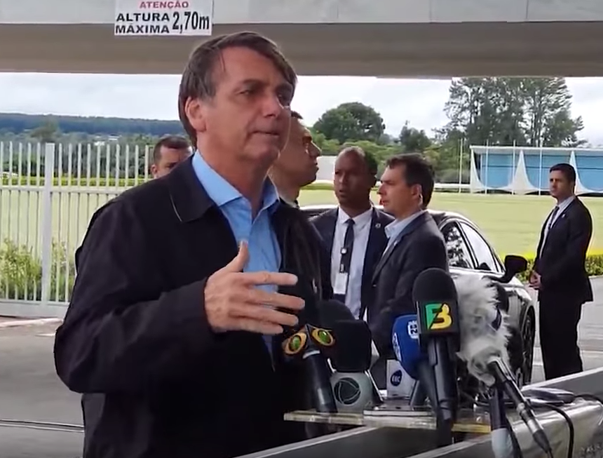 Erros no Enem: Bolsonaro não descarta “sabotagem”