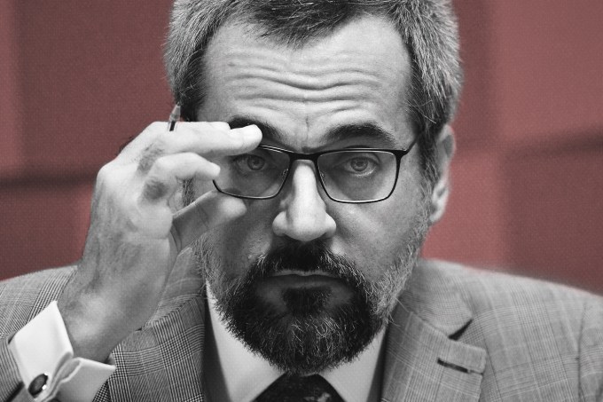 Ministro da Educação contra Drauzio Varella