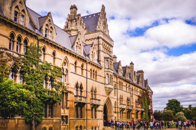 De Harvard à Oxford: os melhores cursos gratuitos online - Guia do Estudante