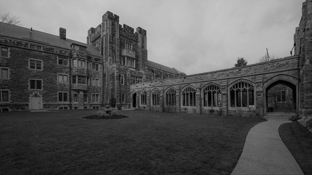 Dia das Bruxas: conheça 6 histórias de universidades mal-assombradas