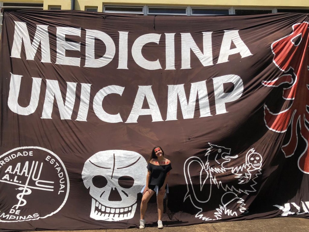 Unicamp: aprovada em medicina em 2020 dá 8 dicas para mandar bem na prova
