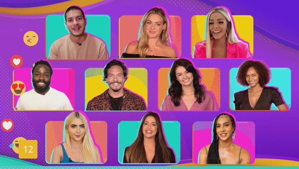 Painel com colagem de fotos da metade dos participantes do BBB 22.