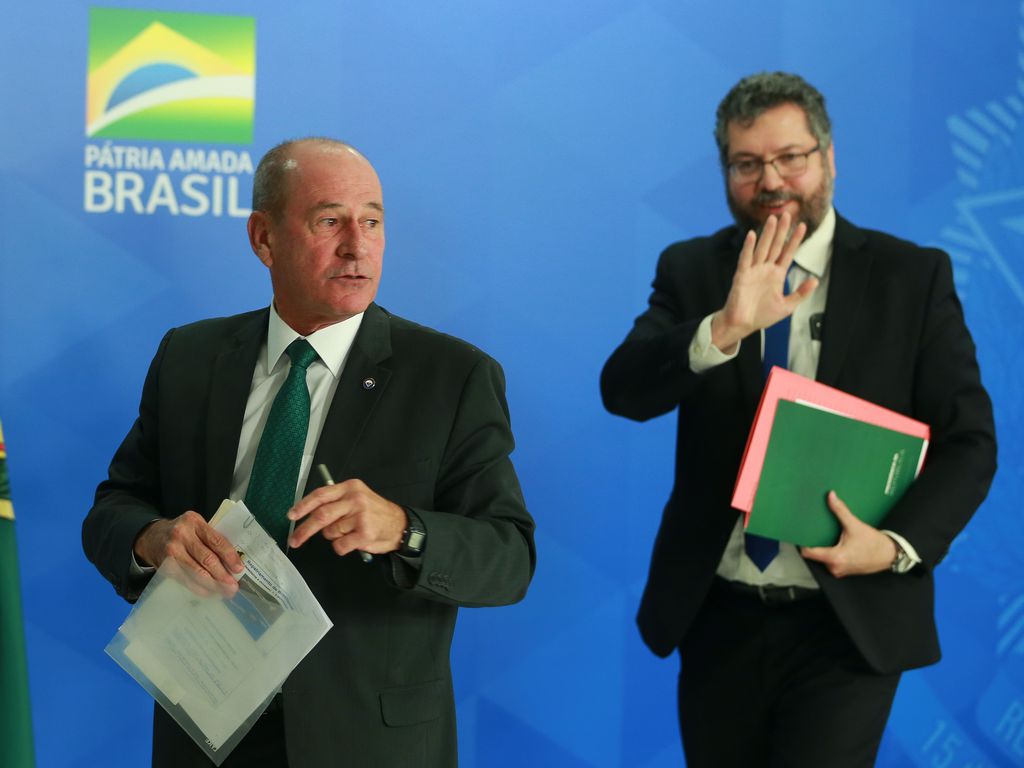 Forças Armadas são de Estado, não de governo. O que isso significa?