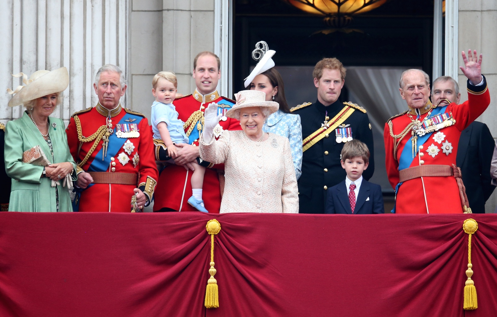 Conheça a história da Família Real britânica até o reinado de Elizabeth II Guia do Estudante Conheça a história da Família Real britânica até o reinado de Elizabeth II Guia do Estudante