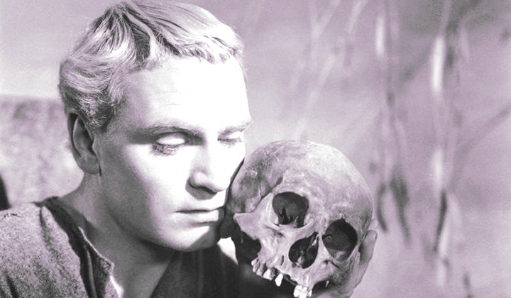 O ator Lawrence Olivier em adaptação de Hamlet para o cinema em 1948
