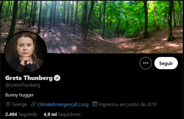 greta abraçadora de coelhinhos Greta, em seu Twitter, com a descrição ironizando o discurso de Boris Johnson.
