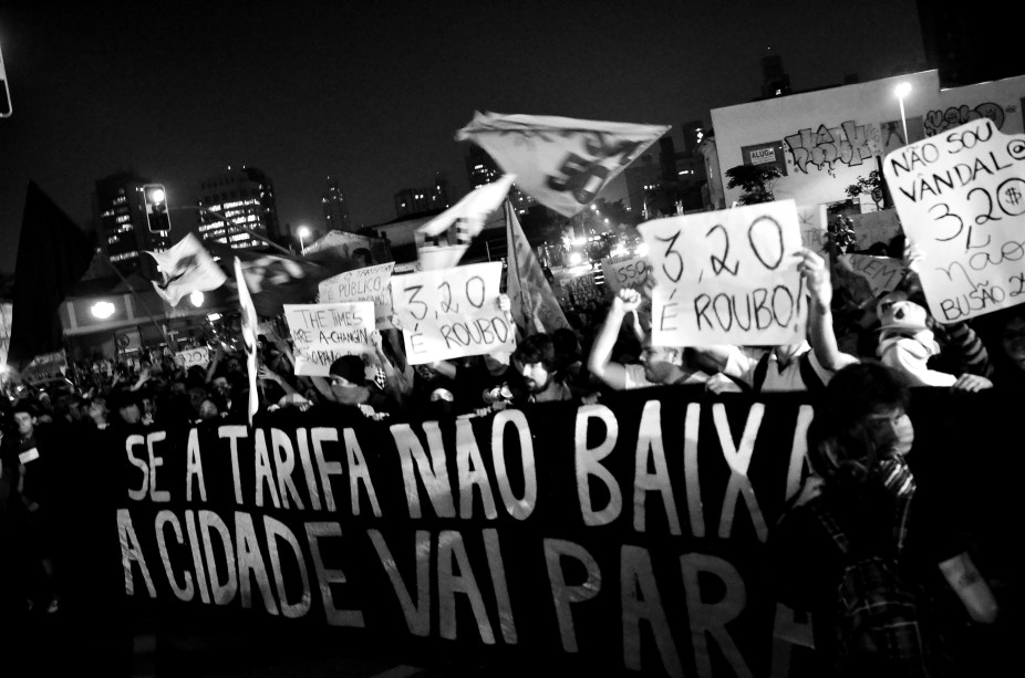 Movimento Passe Livre convoca atos contra o aumento de 20 centavos nas tarifas de ônibus, metrô e trens em São Paulo