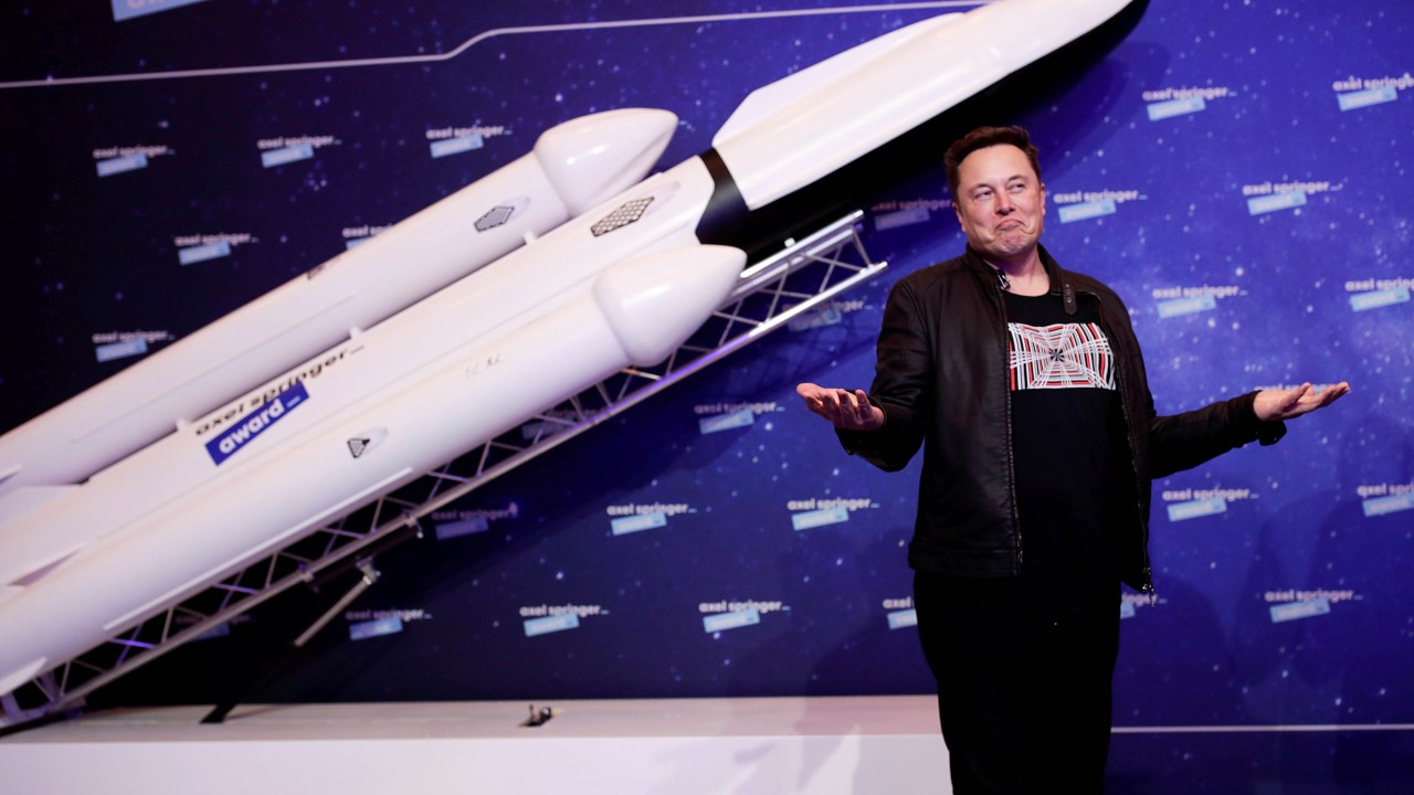 Elon Musk recebe prêmio Axel Springer de 2020 em Berlim