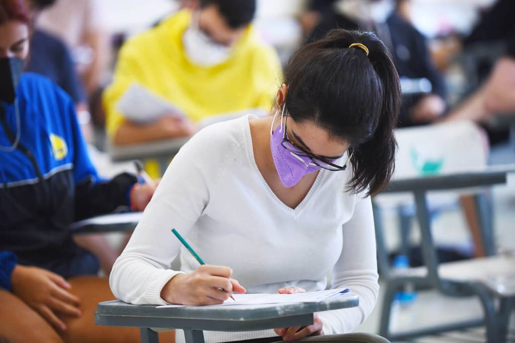 Inep divulga datas de inscrição e aplicação do Encceja 2022