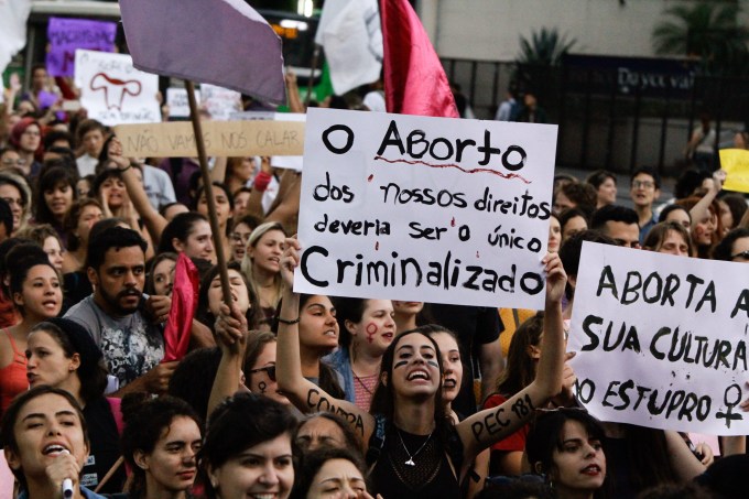 Protest against Pec of abortion in São Paulo