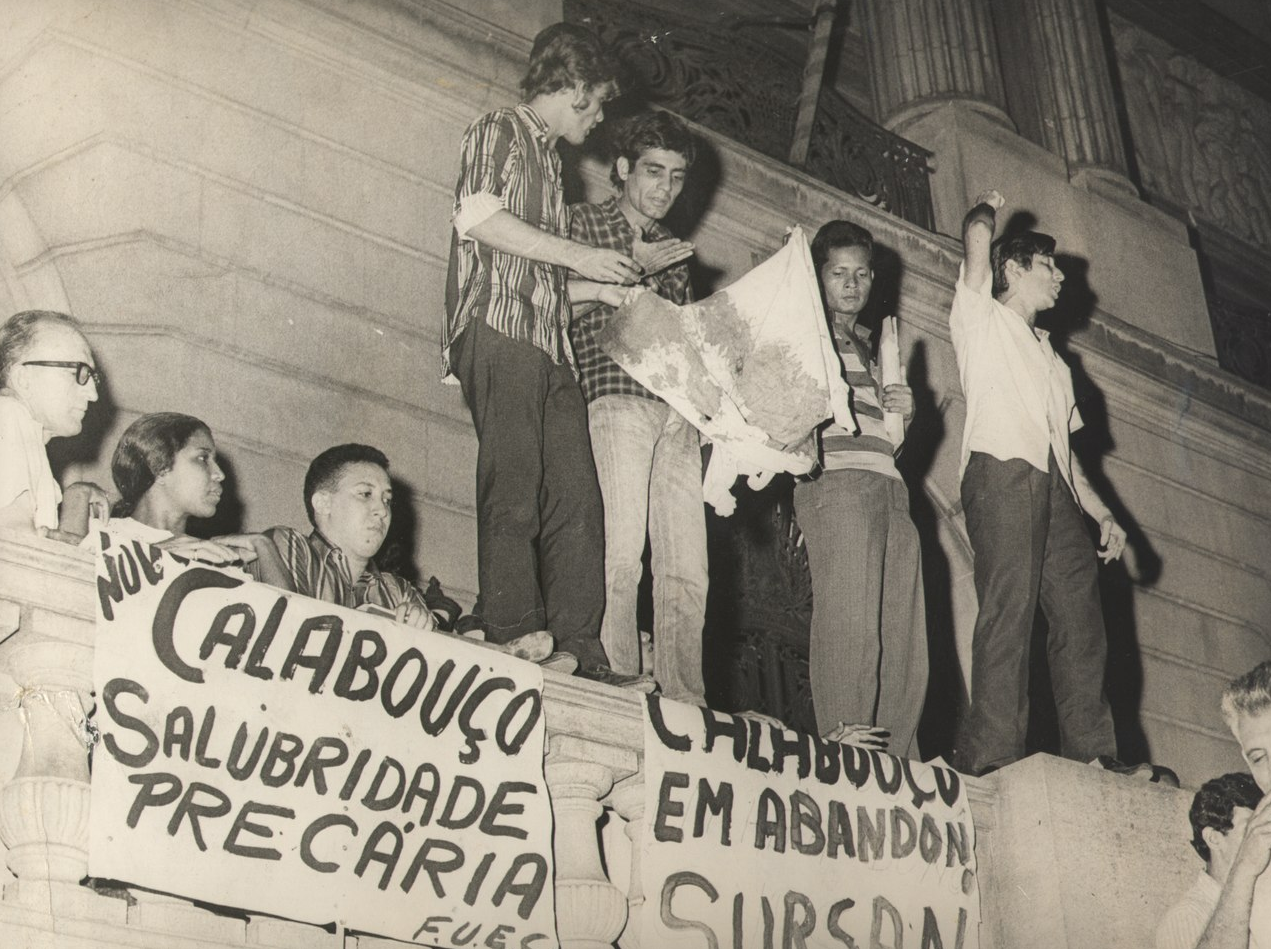 1968: O diálogo é a violência: Movimento estudantil e ditadura militar no  Brasil