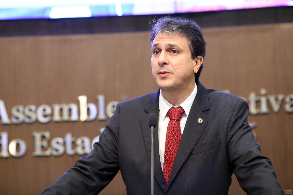 Quem é Camilo Santana, novo ministro da Educação