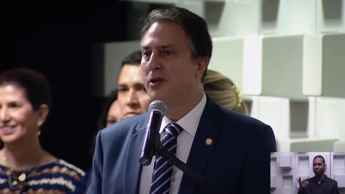 O ministro da Educação Camilo Santana